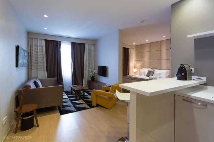 Room 19 of 46