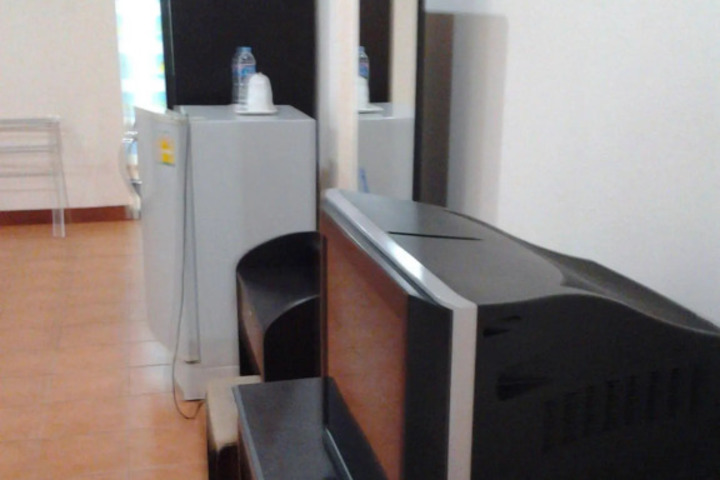 Photo 10