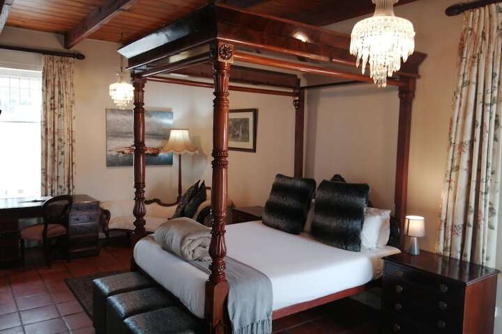 Room 11 of 46
