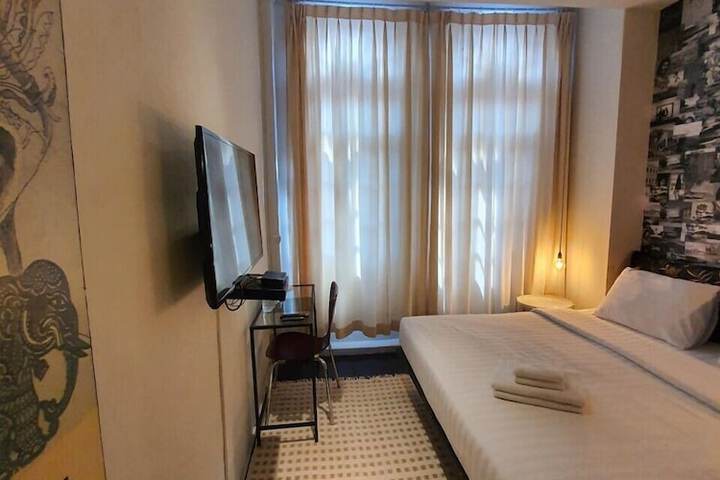 Room 10 of 39
