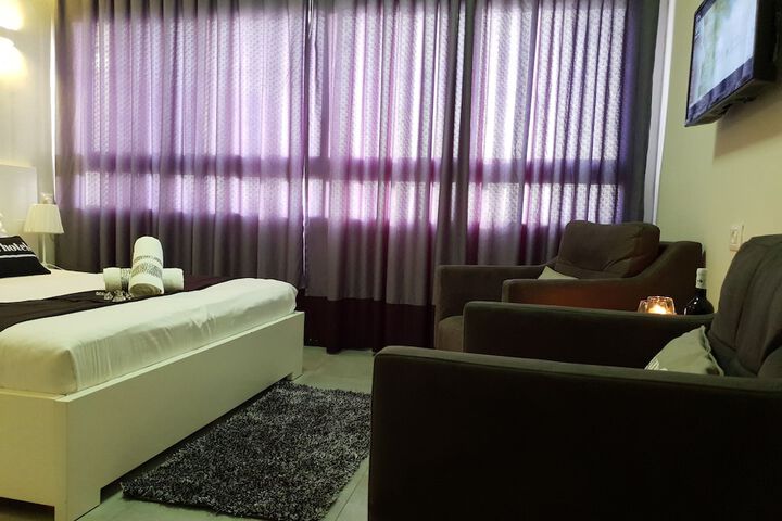 Room 13 of 68