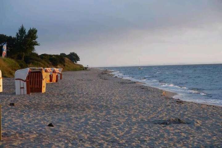 Beach 19 of 26