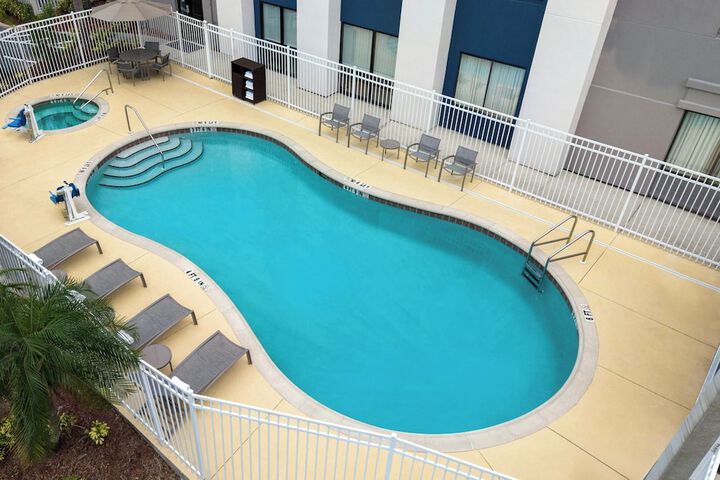 Pool 31 of 50