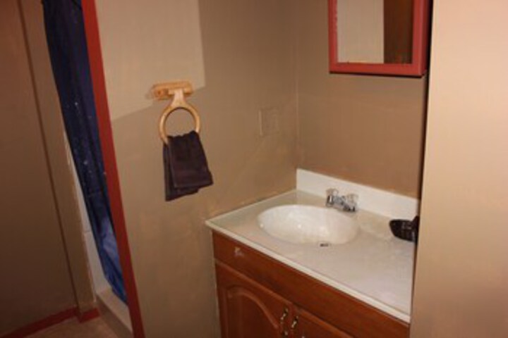 Room 10 of 140