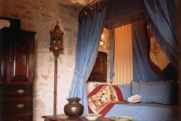 Room 10 of 56