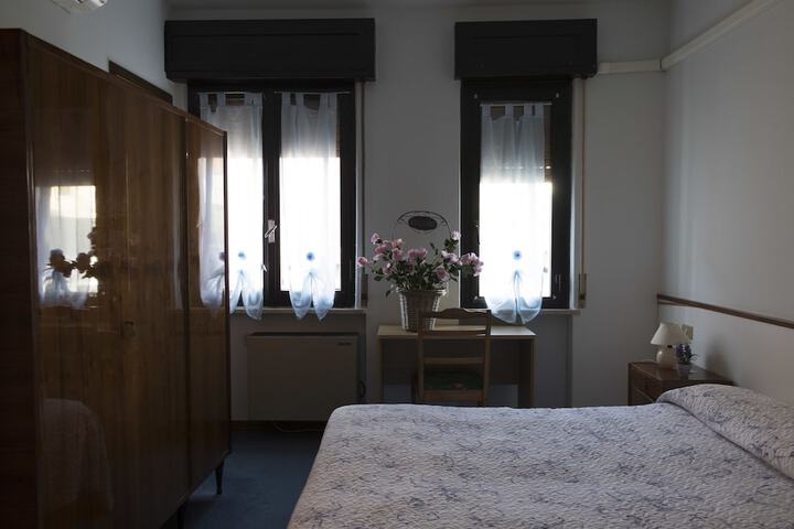 Room 22 of 36