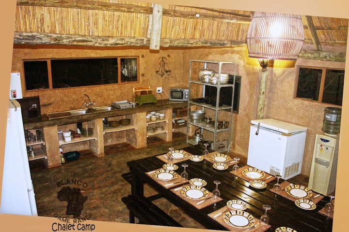 Dining 24 of 60