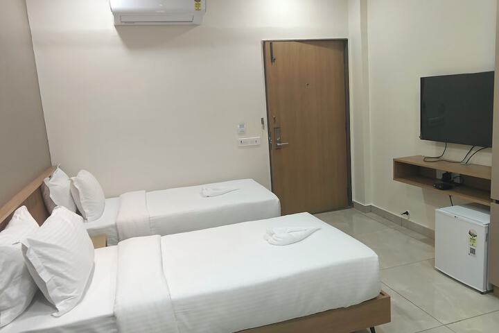 Room 9 of 45