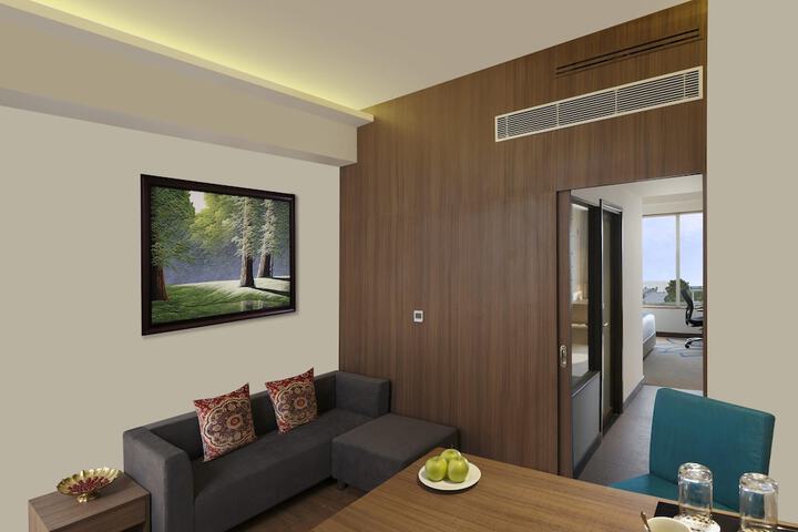 Room 8 of 50