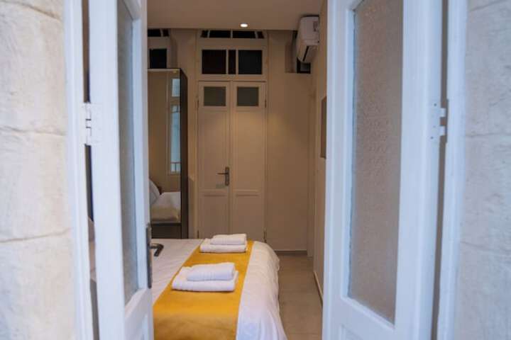 Room 45 of 74