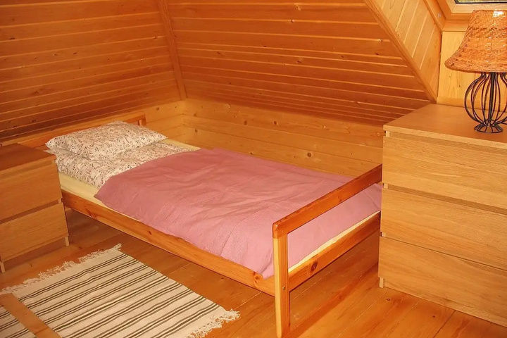 Room 2 of 12