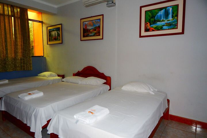 Room 13 of 44