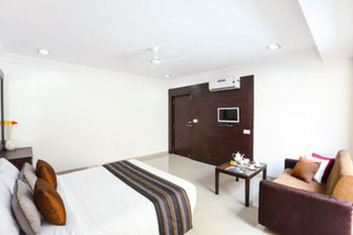 Room 6 of 23