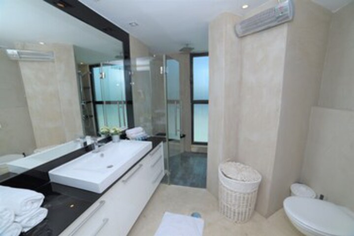 Room 7 of 29