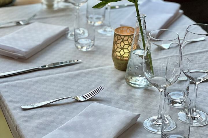 Dining 46 of 63
