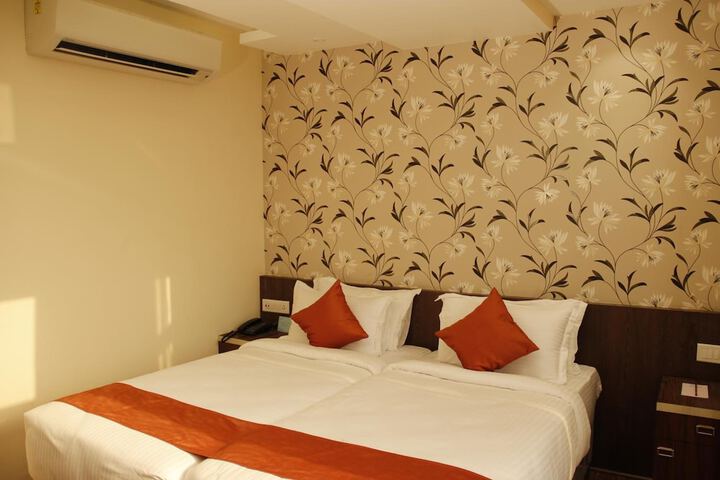 Room 17 of 59