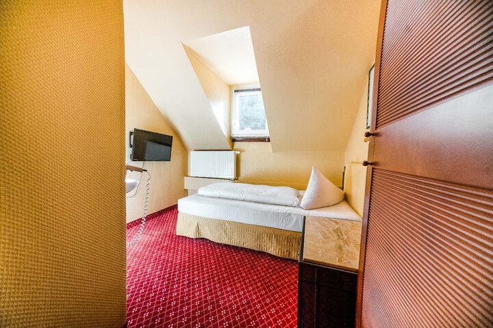 Room 20 of 44