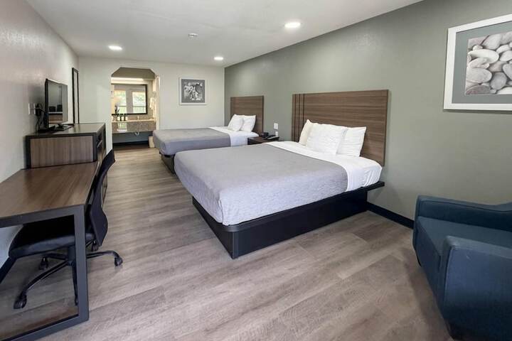 Room 19 of 48
