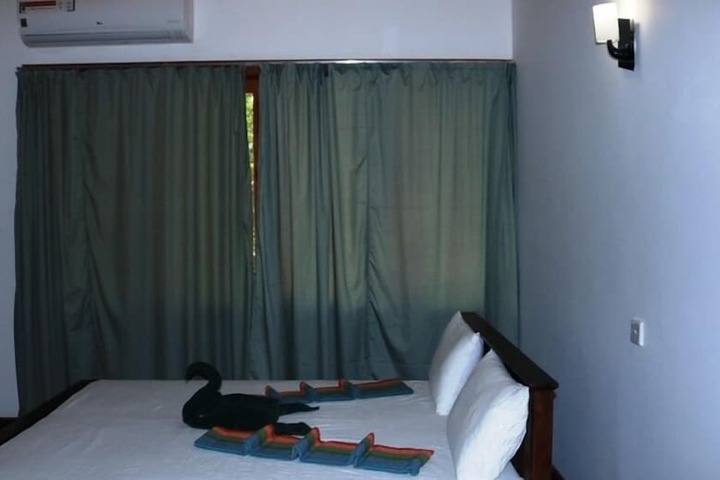 Room 7 of 31