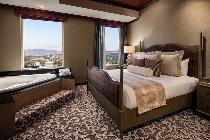 Deluxe Room 1 King (14 of 30)