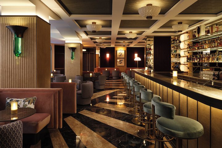 Lounge 130 of 150