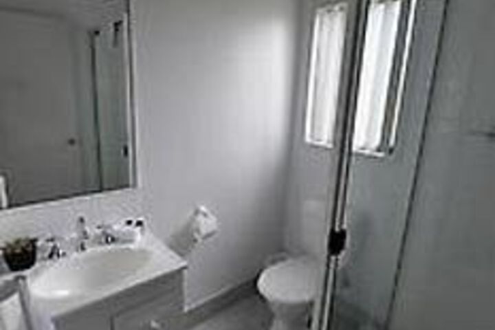 Room 2 of 20