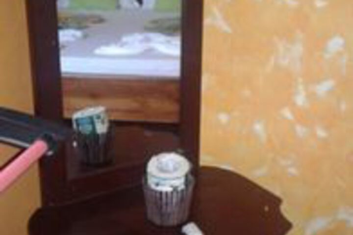 Room 11 of 20