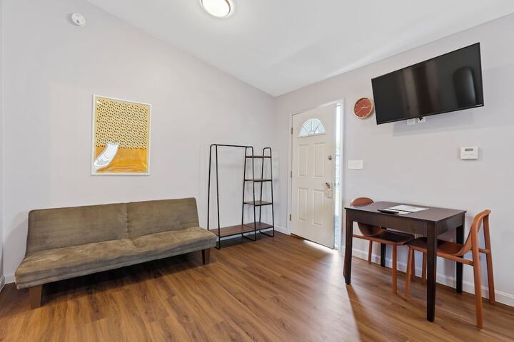 Room 30 of 53