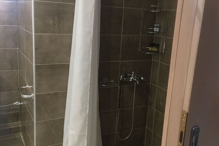 Room 40 of 50