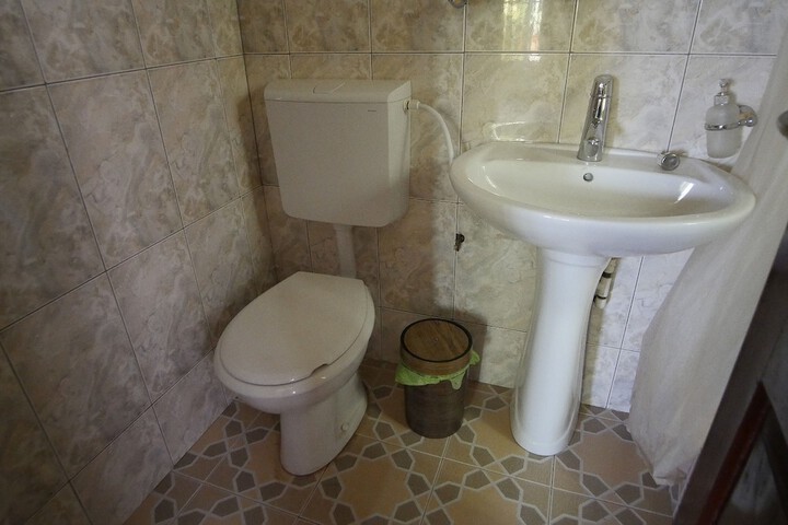 Room 10 of 10