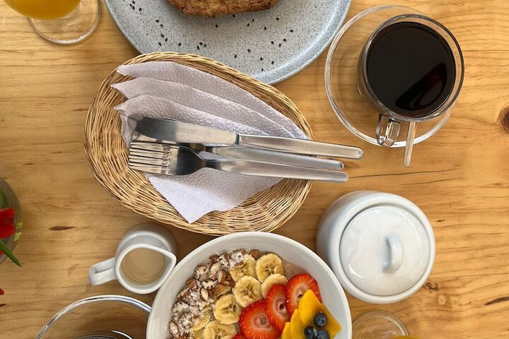 Dining 7 of 8