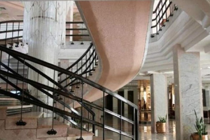 Hotel Interior 18 of 25