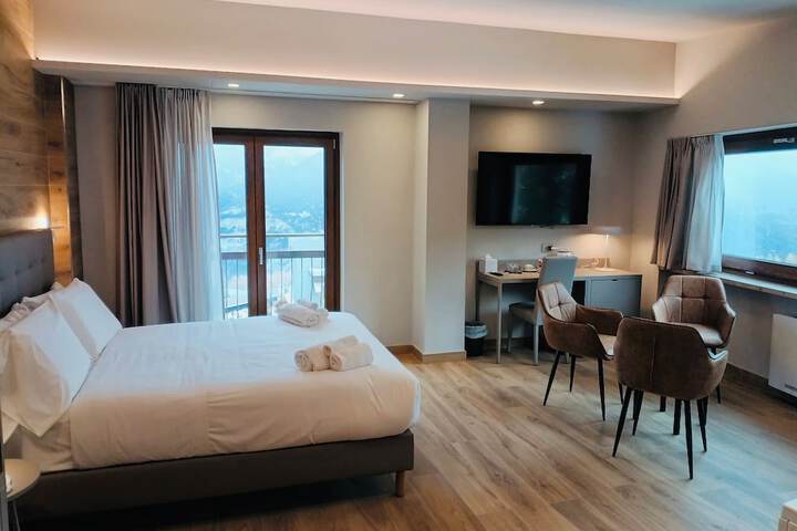 Room 13 of 72
