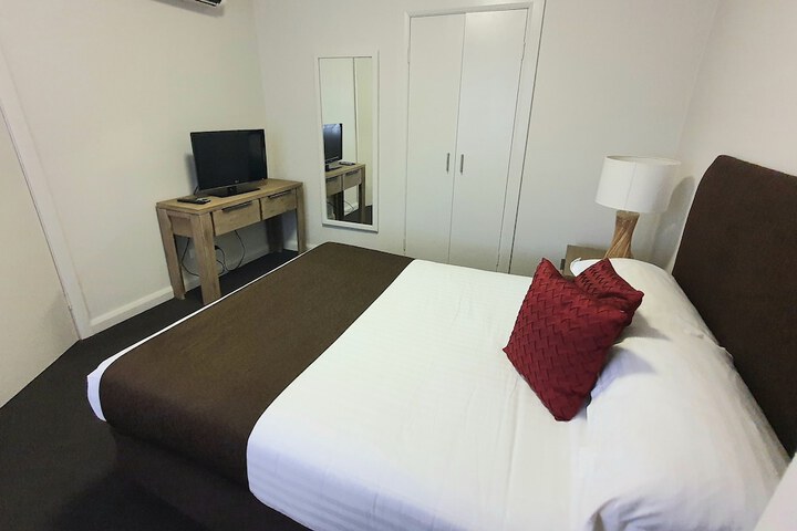 Room 15 of 68