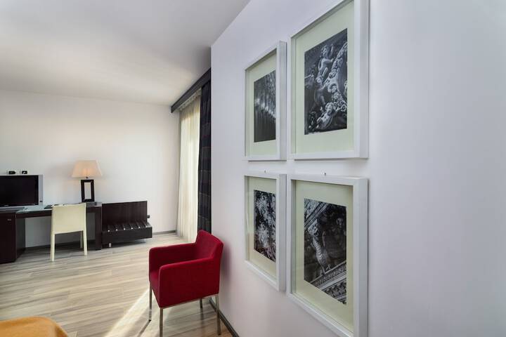 Room 8 of 59