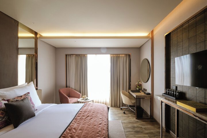 Room 9 of 23