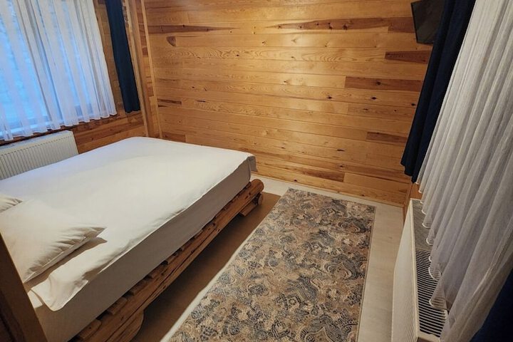 Room 12 of 39