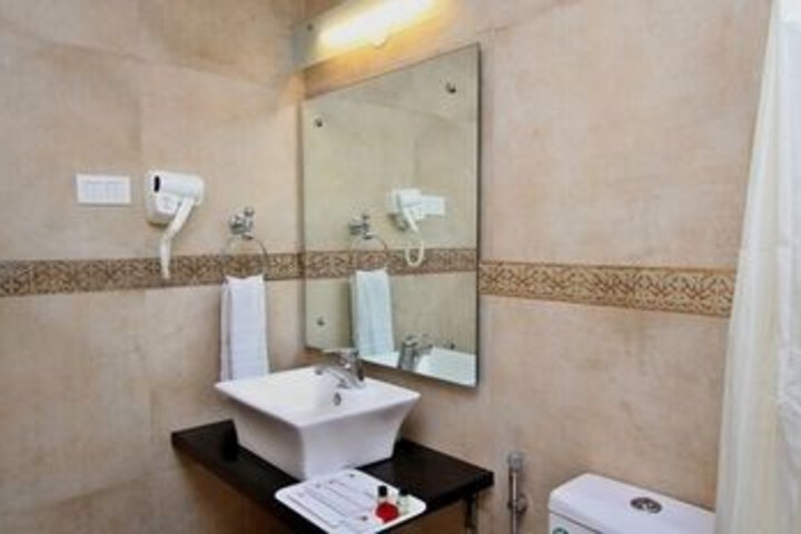 Room 6 of 23