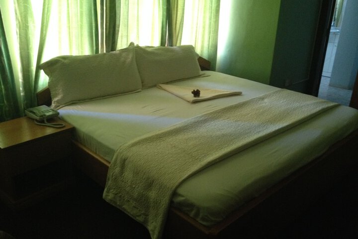 Room 8 of 20