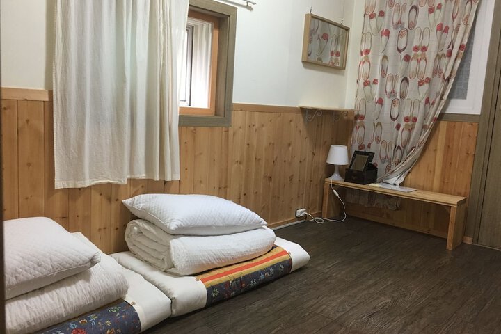 Room 16 of 38