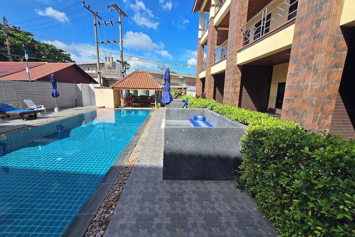 Pool 56 of 77