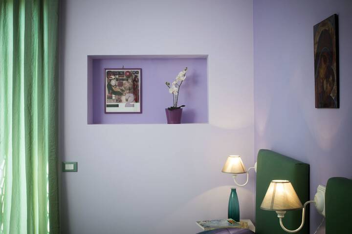 Room 11 of 49