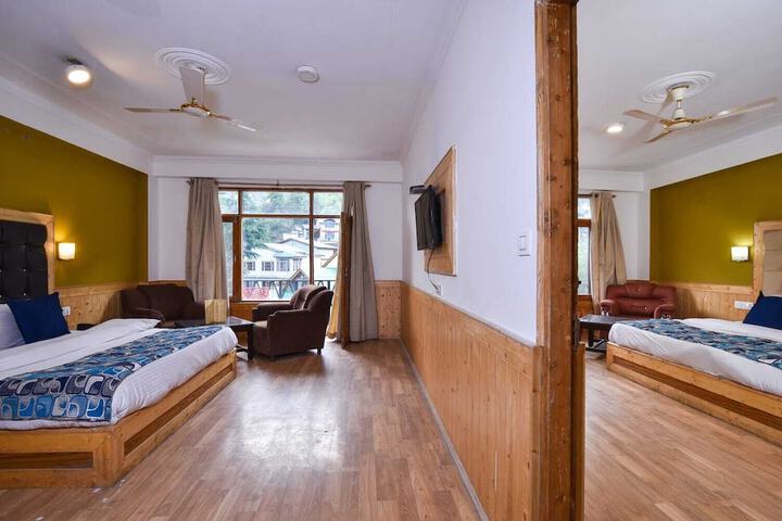 Room 13 of 23