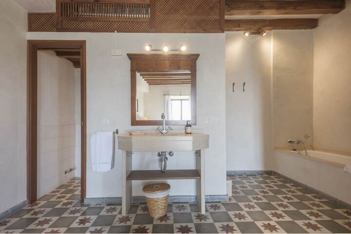 Bath Interior