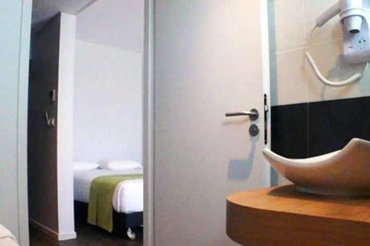 Room 15 of 58