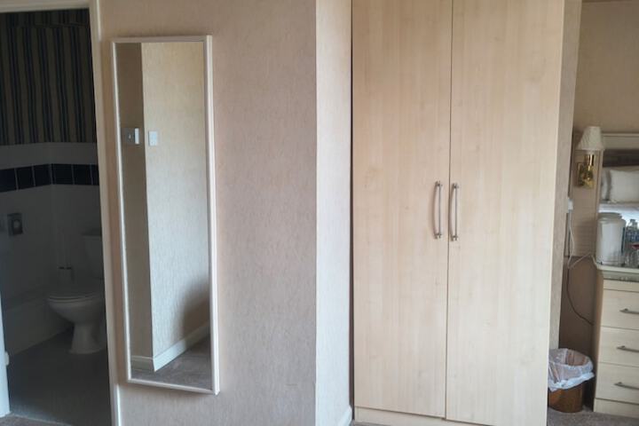 Room 101 of 184
