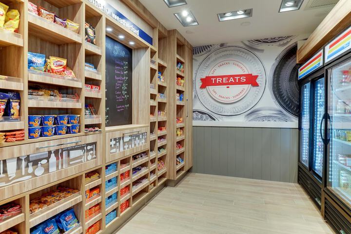 Snack bar