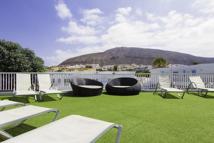 Pools & Facilities