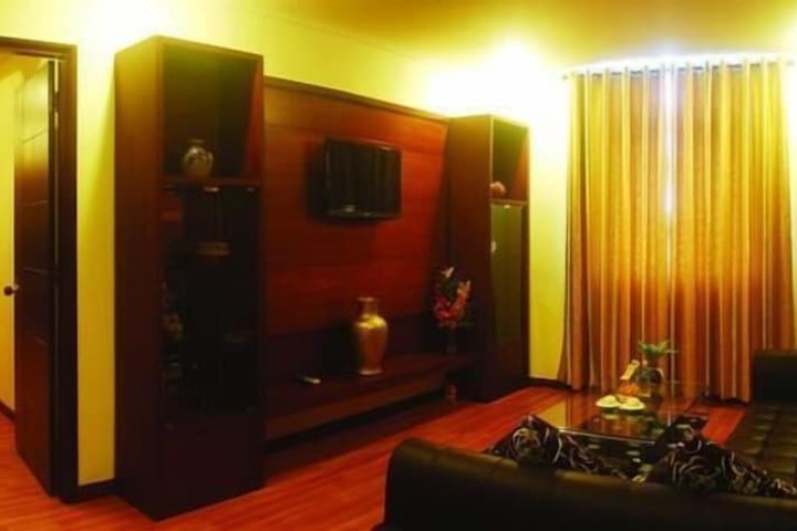 Room 20 of 33