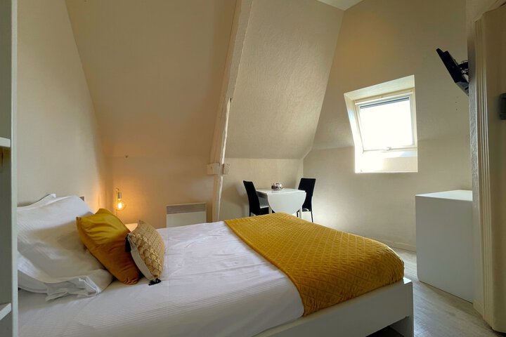 Room 40 of 75